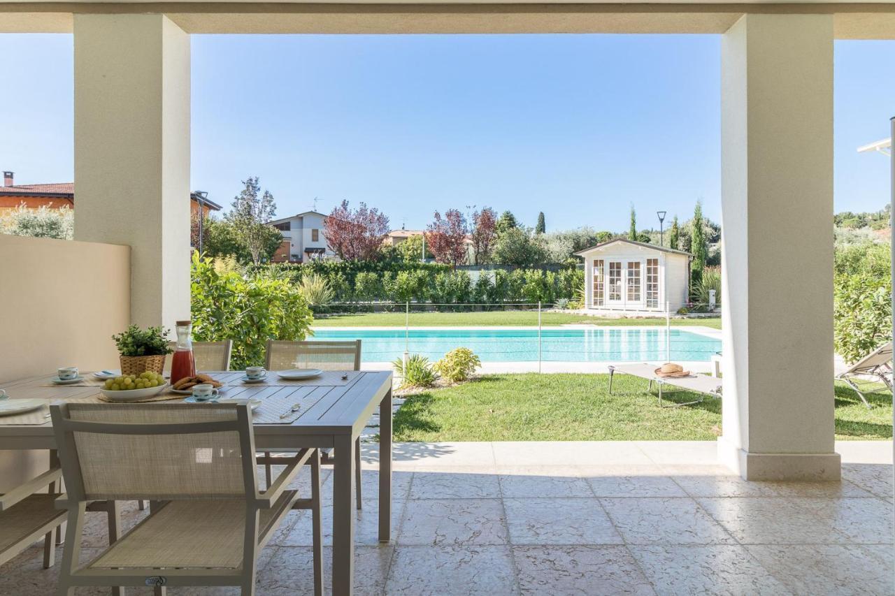 Villa Meri Manerba del Garda Buitenkant foto